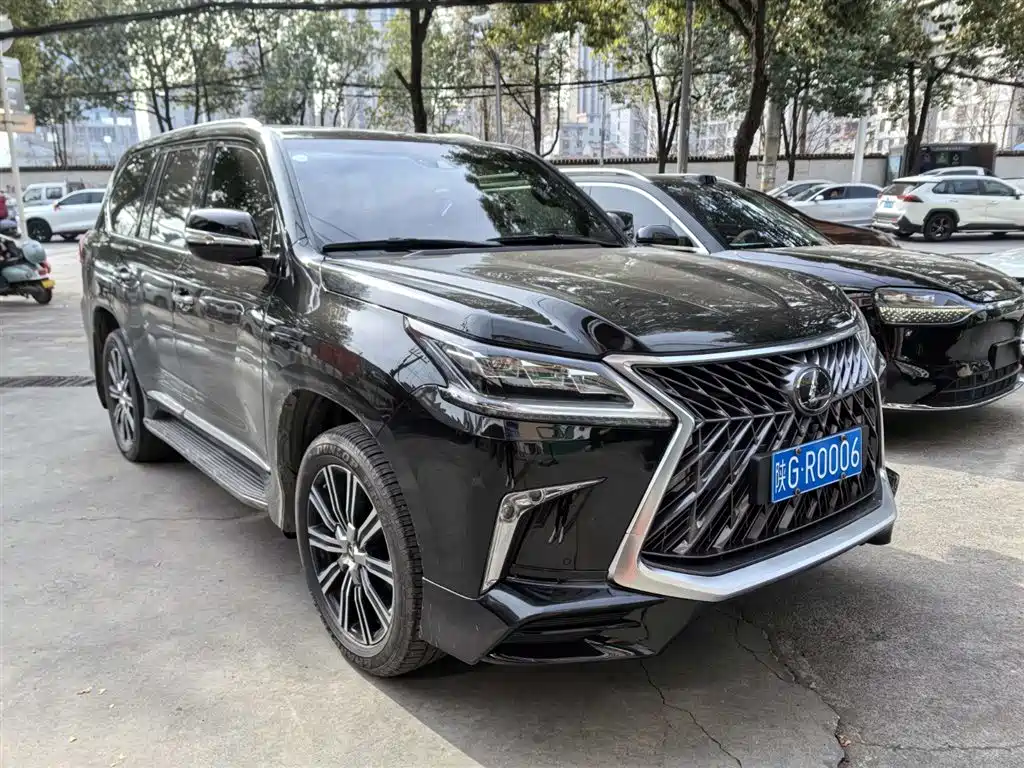 Lexus LX 2020 — фото 2
