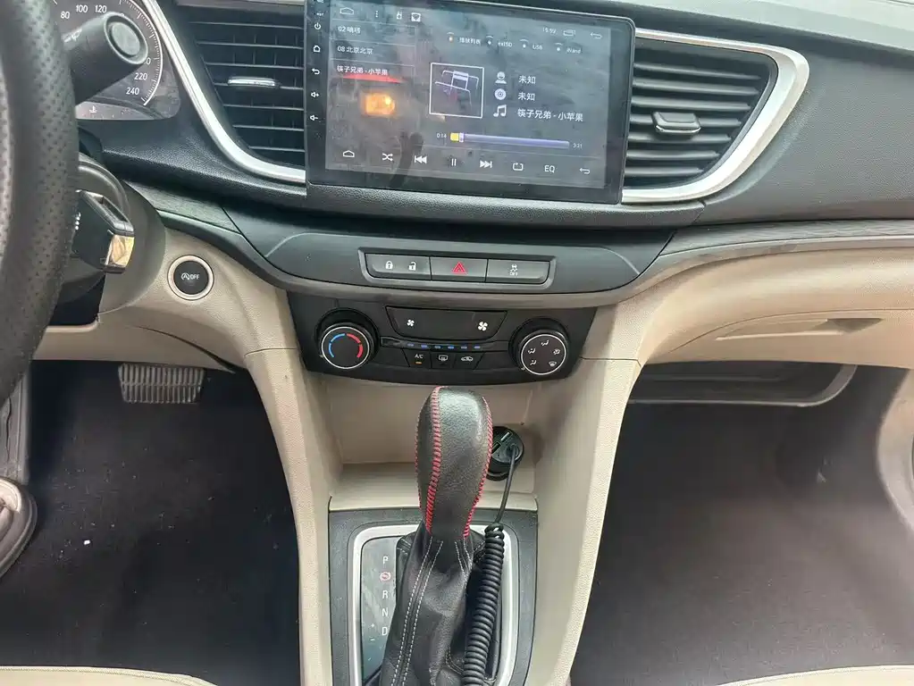 Buick Excelle 2017 — фото 16