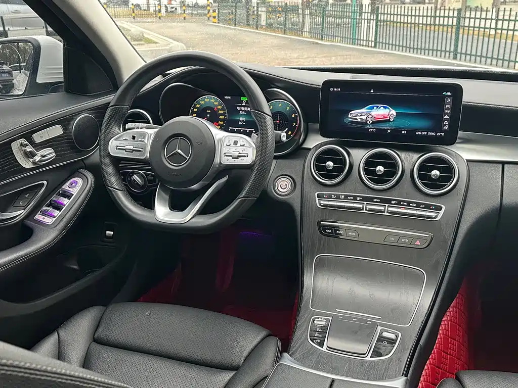 Mercedes-Benz C-Class 2020 — фото 30