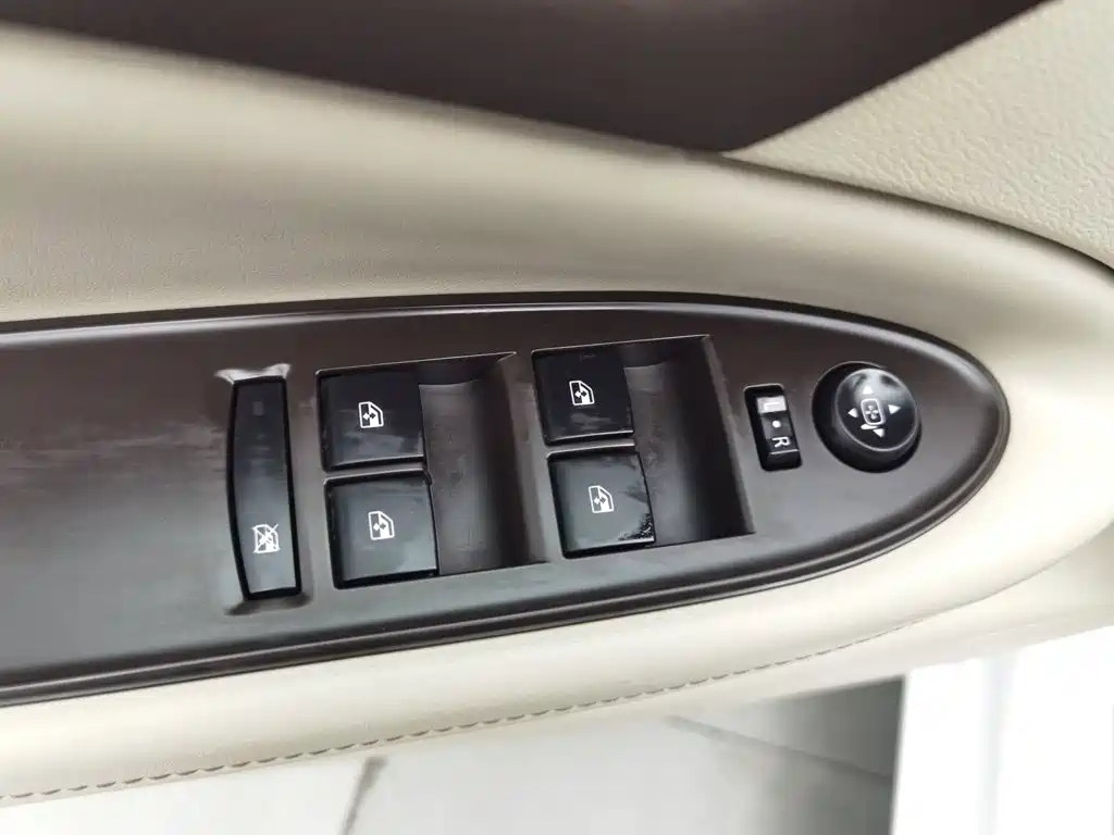 Buick Verano 2016 — фото 9