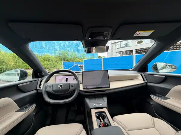 Volvo XC70 Plug-In Hybrid 2025