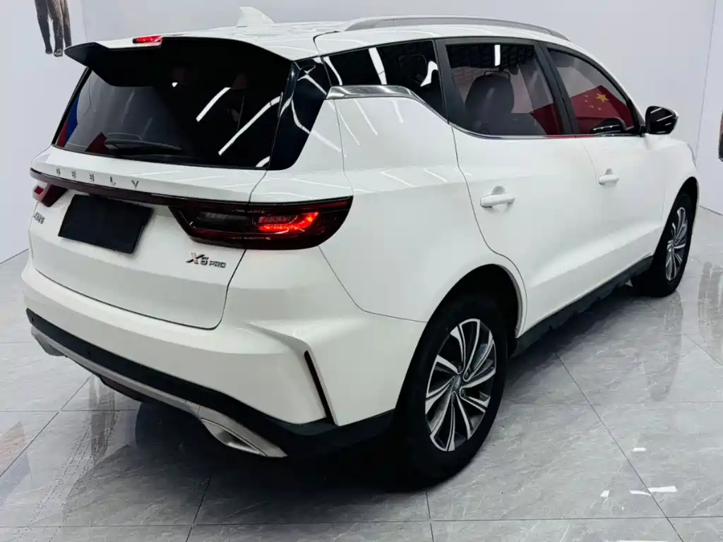 Geely Vision X6 2021 — фото 11