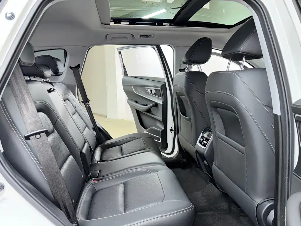 Chery Tiggo 8 2022 — фото 10