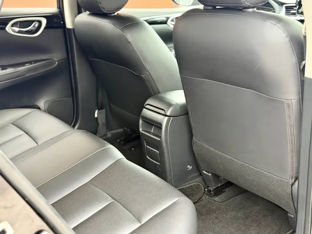 Nissan Sylphy 2019 — фото 16