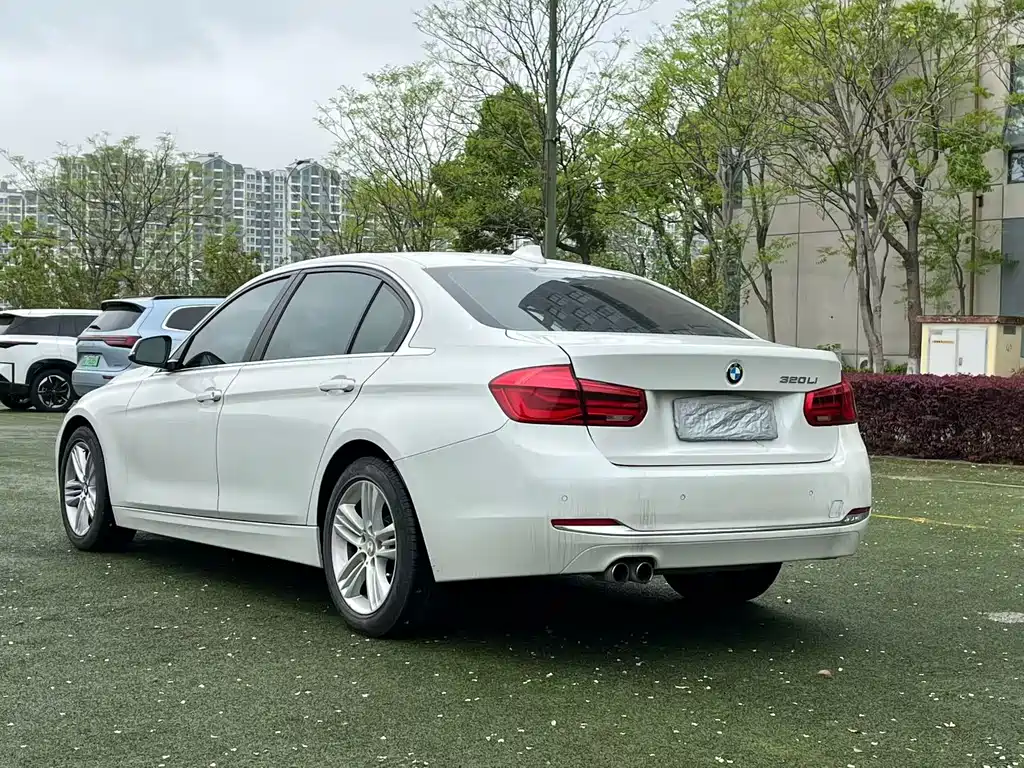 BMW 3 Series 2017