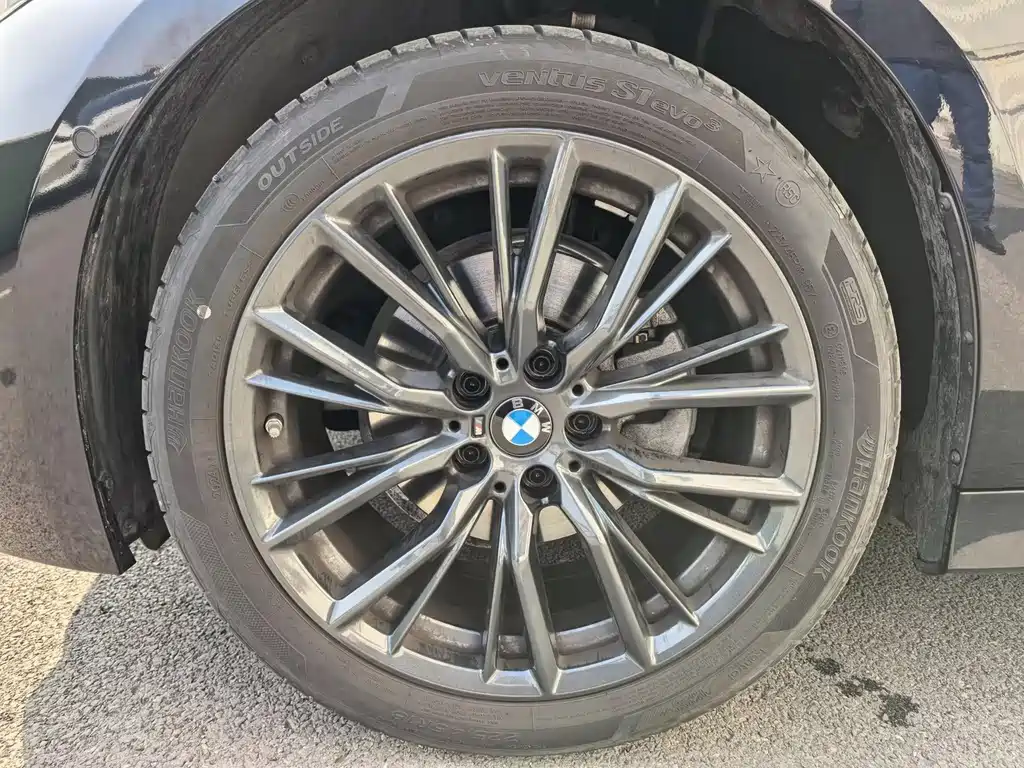 BMW 3 Series 2024