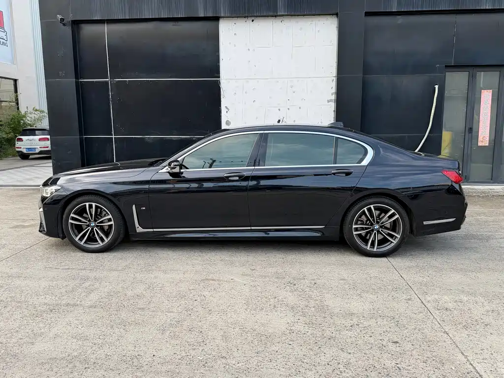 BMW 7 Series 2022 — фото 15