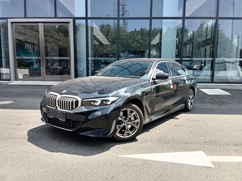 BMW i3 2024 — фото 1