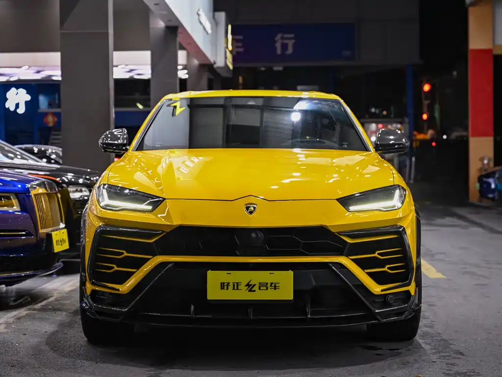 Lamborghini Urus 2023 — фото 4
