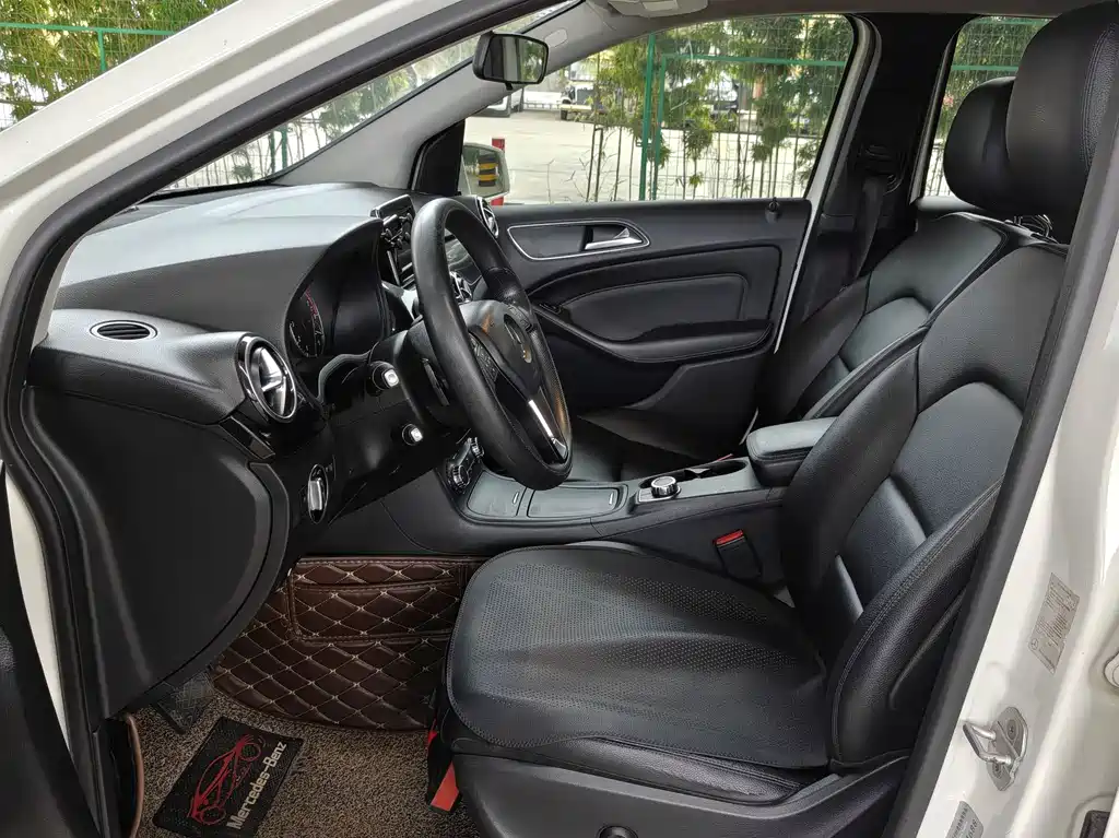 Mercedes-Benz B-Class 2013