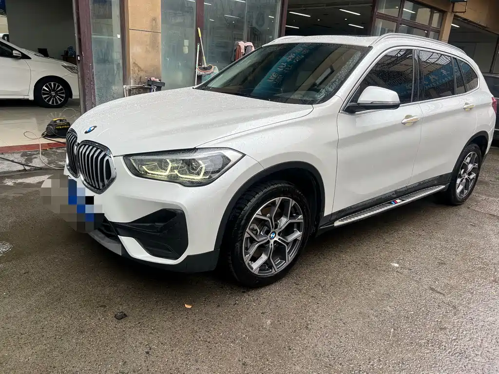 BMW X1 2021 — фото 1