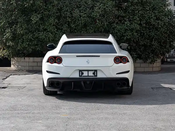 Ferrari GTC4Lusso 2017