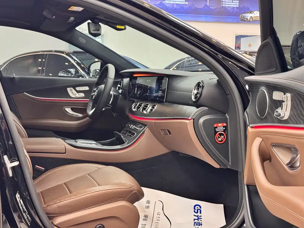 Mercedes-Benz E-Class 2021 — фото 19