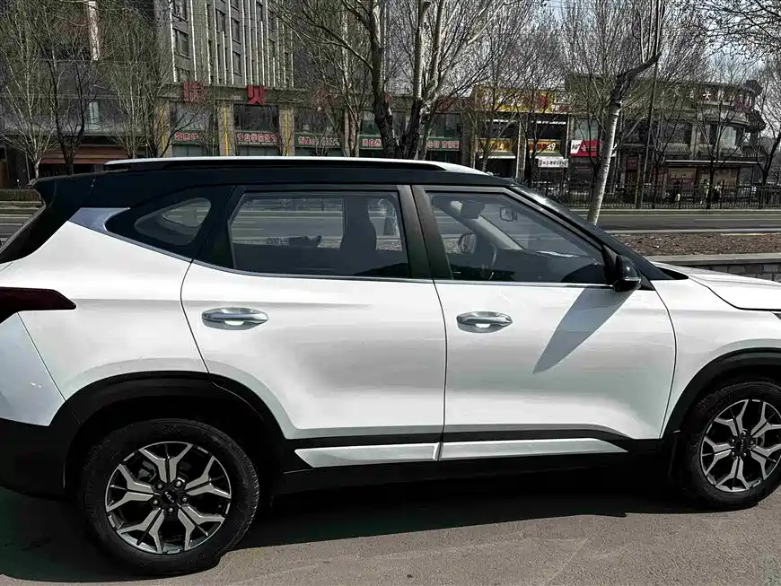 Kia KX3 2021 — фото 15