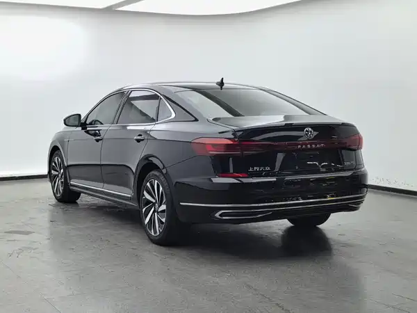 Volkswagen Passat 2022