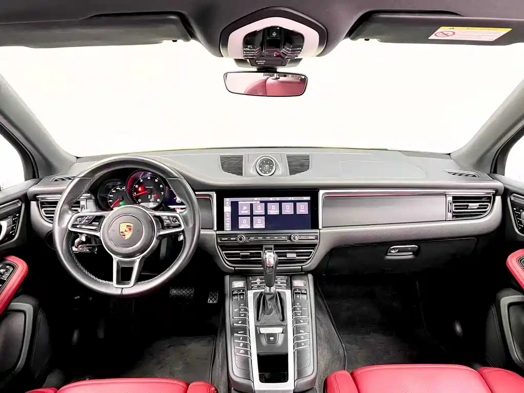 Porsche Macan 2021 — фото 12