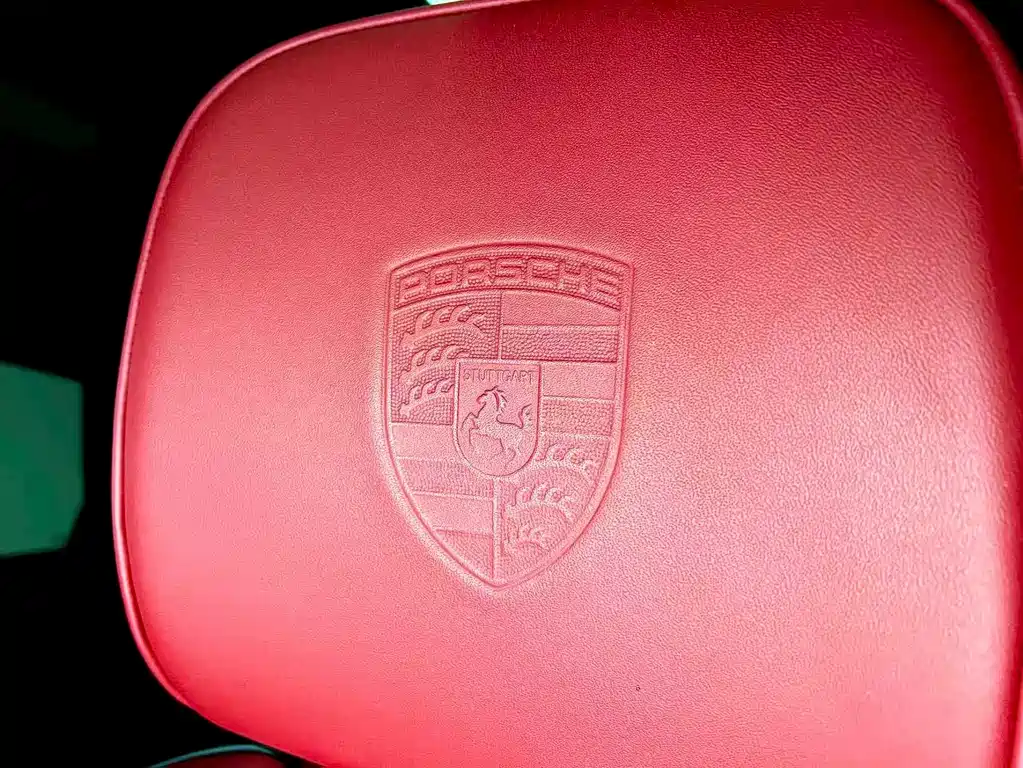 Porsche Macan 2021 — фото 16