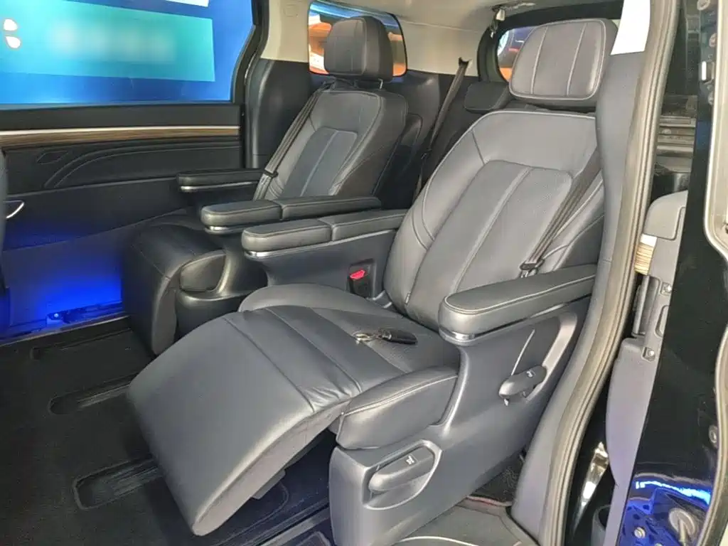 GAC Trumpchi M8 2022 — фото 17