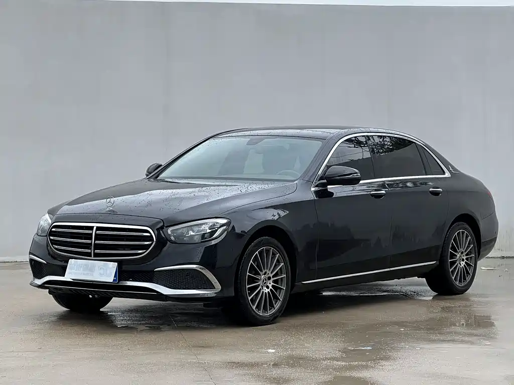 Mercedes-Benz E-Class 2024