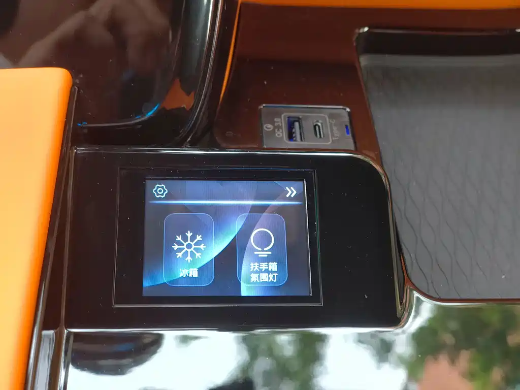 Toyota Hiace 2025 — фото 15