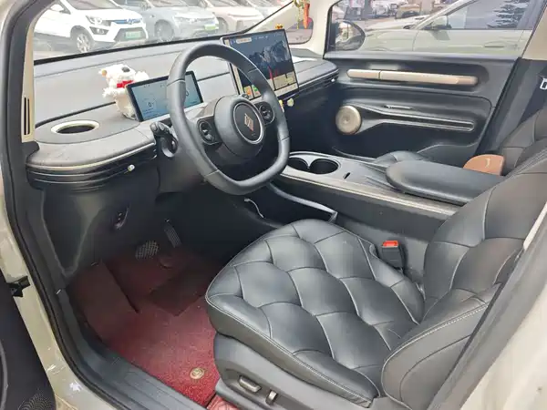 Baojun Yunduo 2024