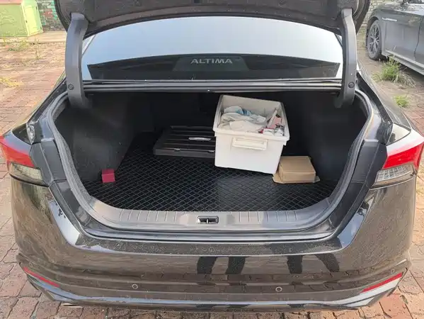 Nissan Teana 2023