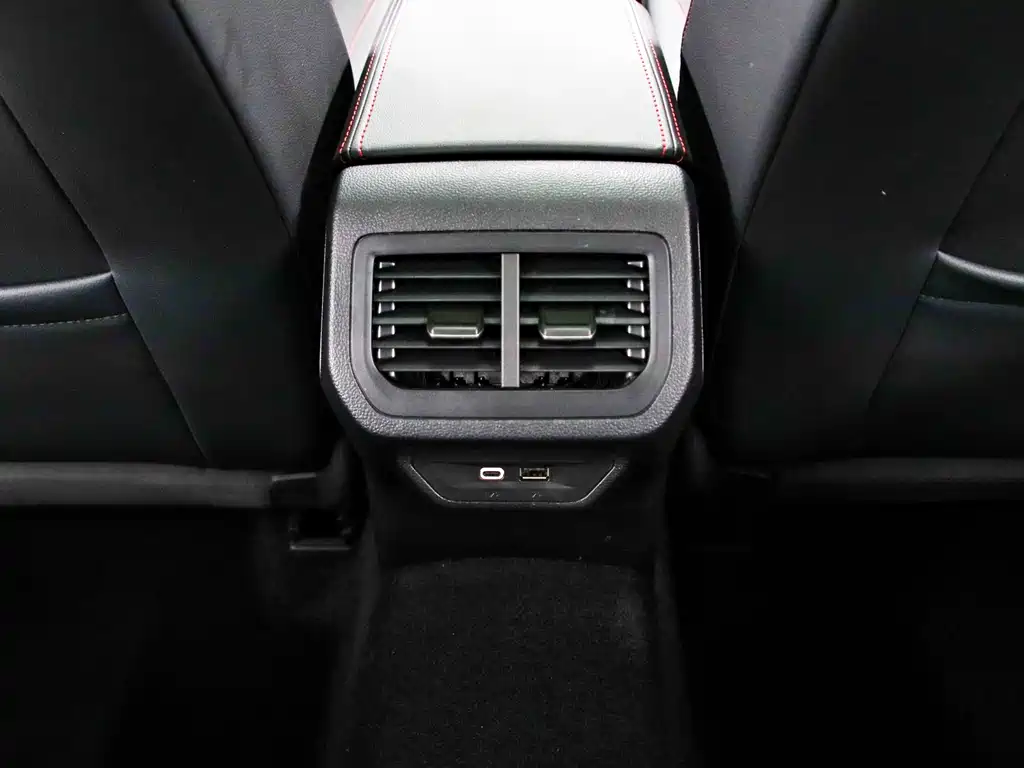 Volkswagen Lavida 2023 — фото 16