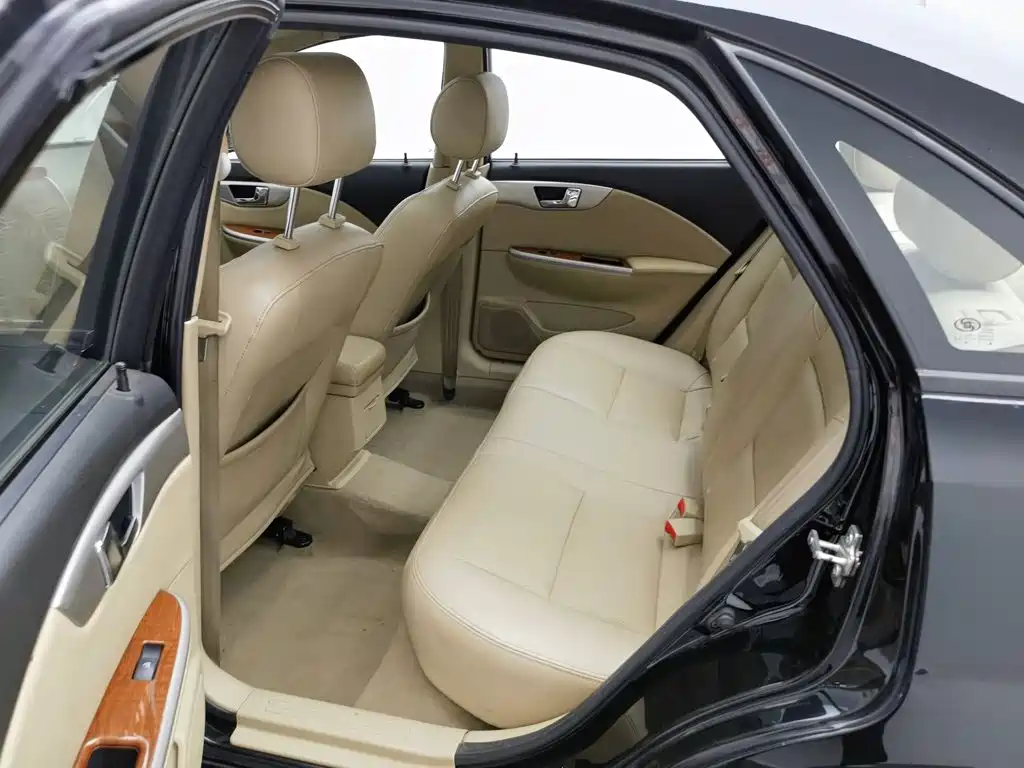 Buick Excelle 2015 — фото 15