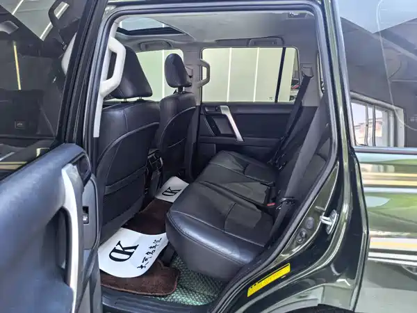 Toyota Prado 2015