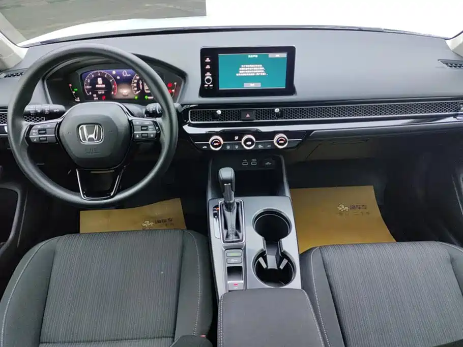 Honda Civic 2024 — фото 12