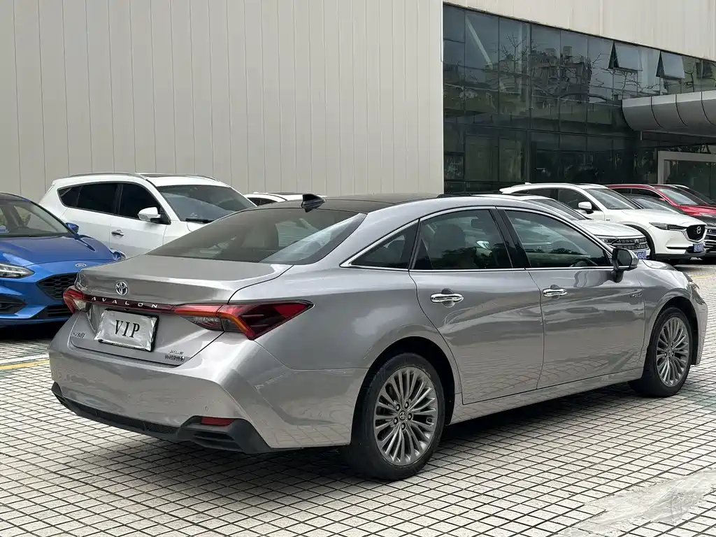 Toyota Avalon 2019 — фото 4