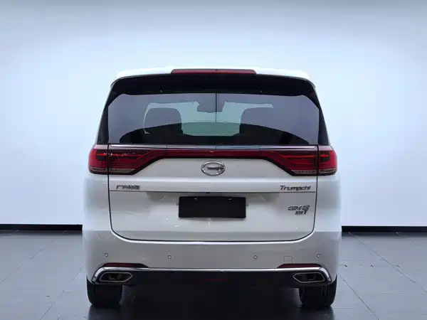 GAC Trumpchi M8 2018