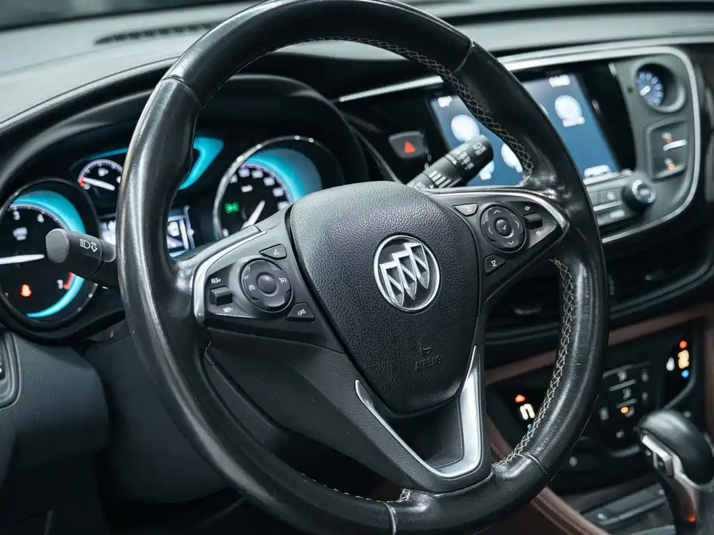 Buick Envision Plus 2017 — фото 14