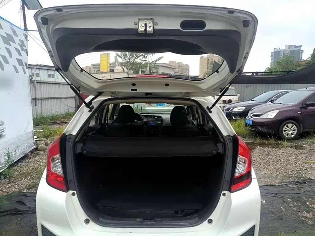 Honda Fit 2018 — фото 19