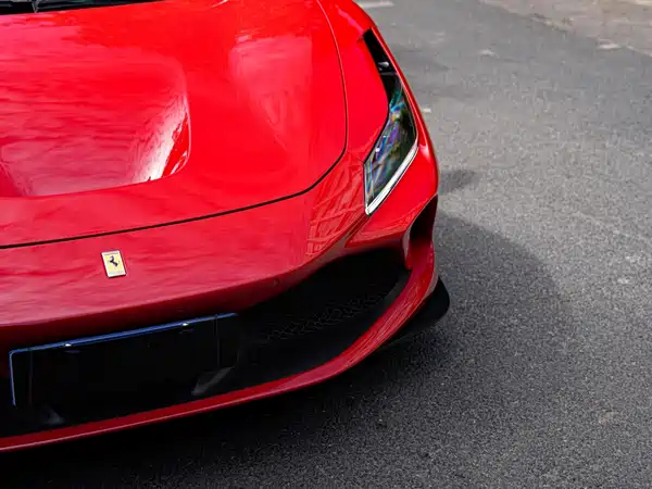 Ferrari F8 2021