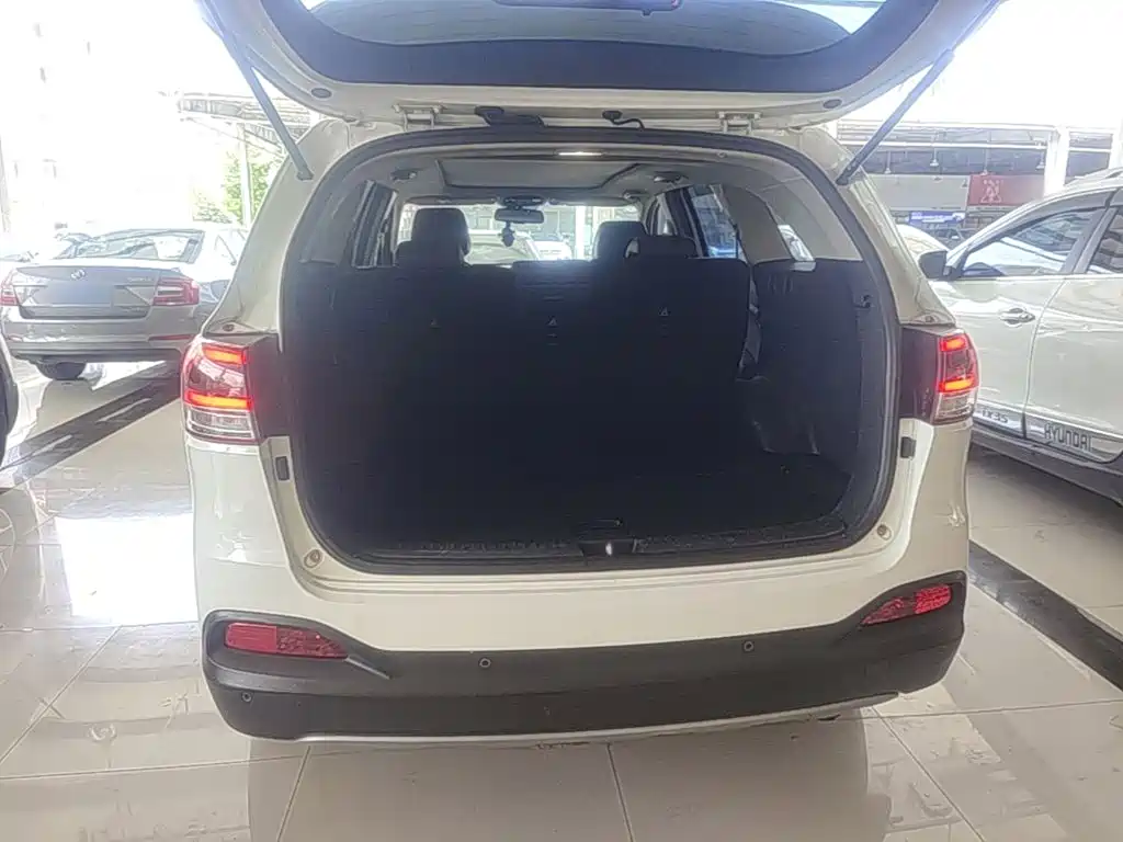 Kia Sorento 2015 — фото 19