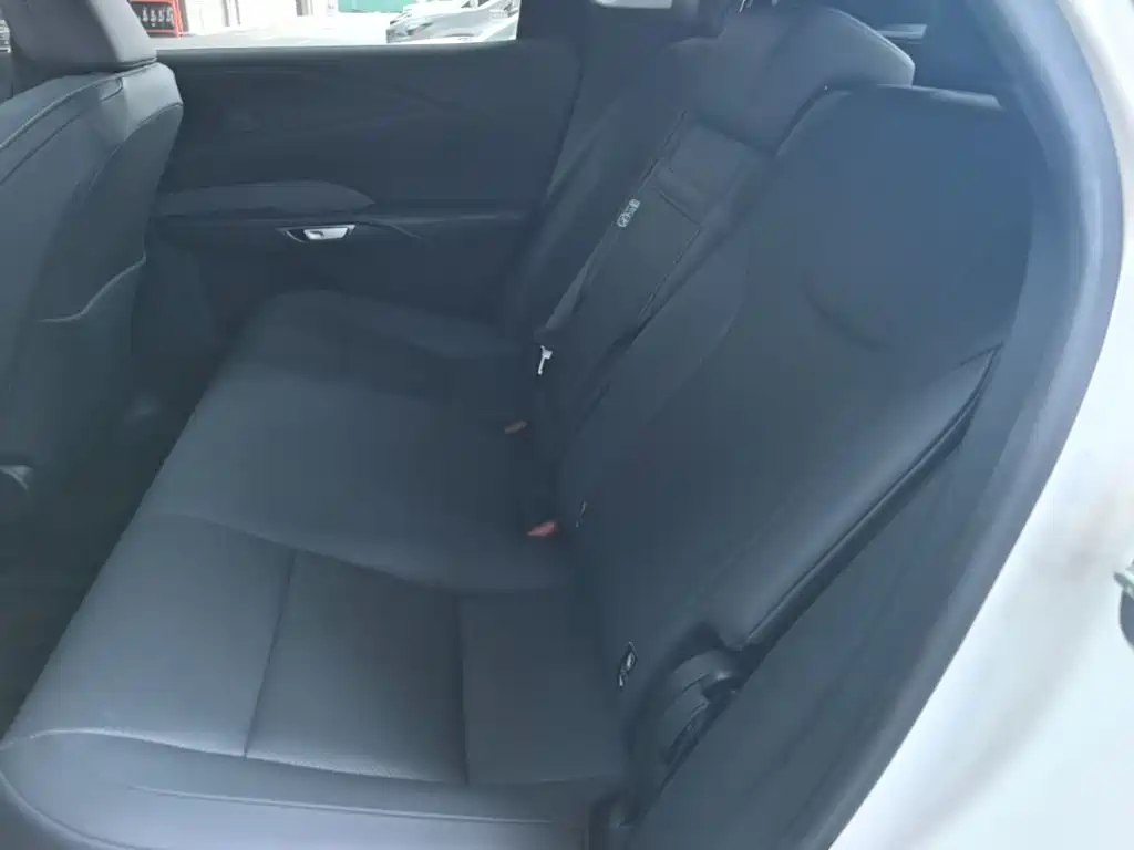 Lexus RX 2025 — фото 17
