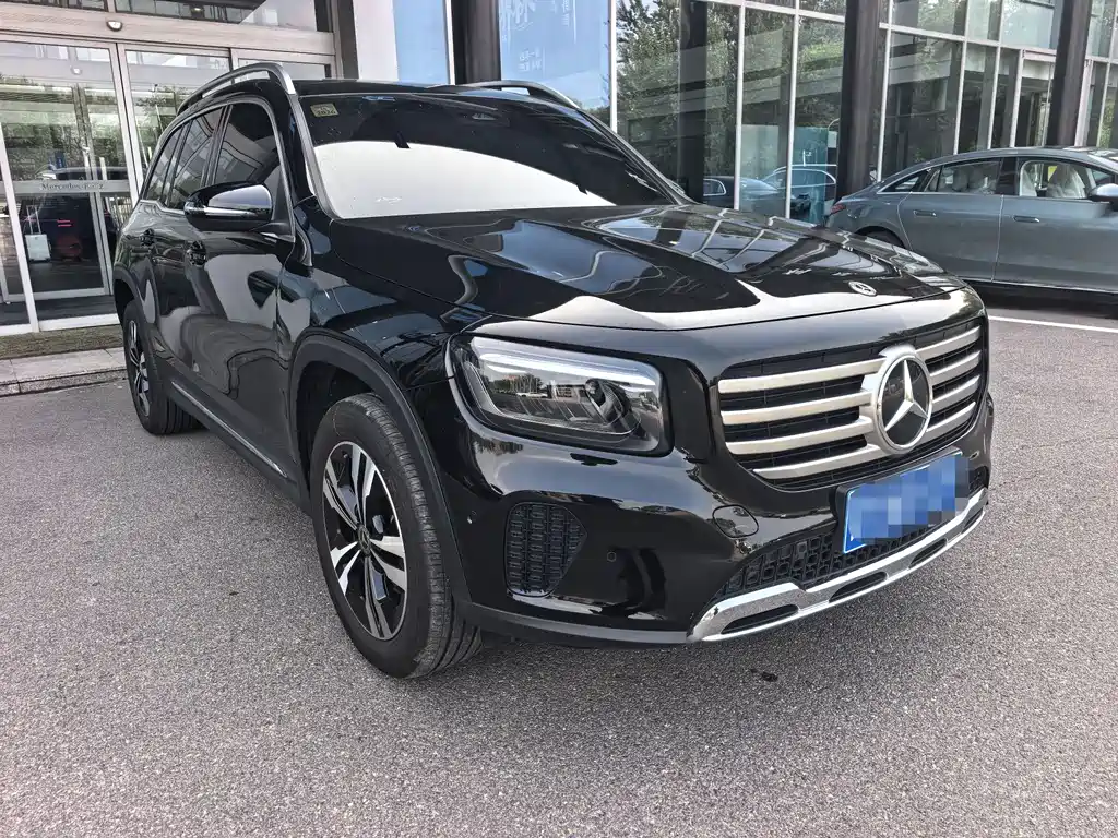 Mercedes-Benz GLB 2024