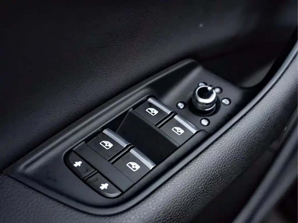 Audi Q7 2021 — фото 23