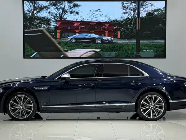 Bentley Flying Spur Plug-In Hybrid 2022