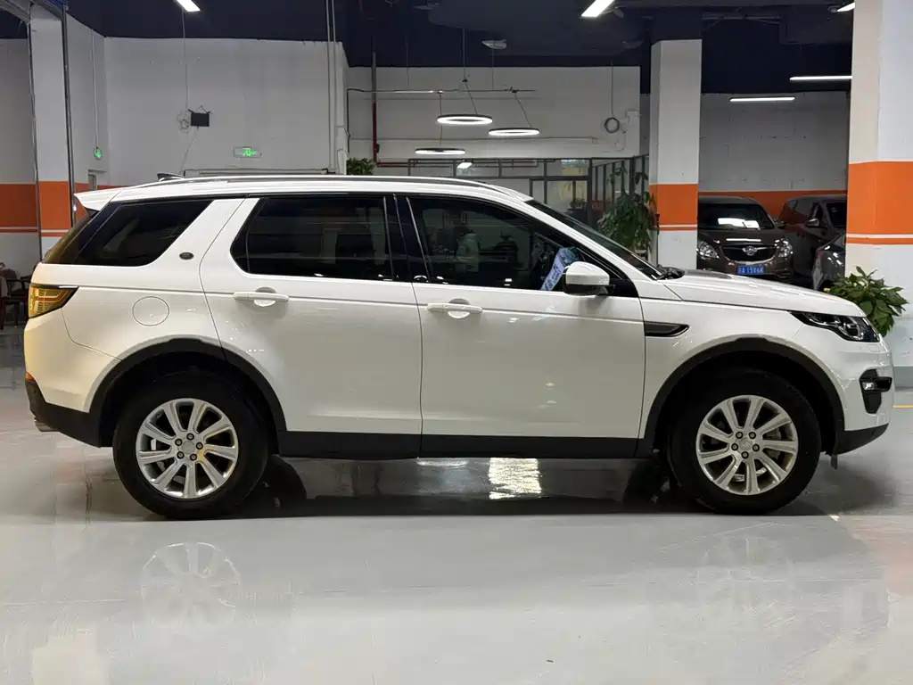 Land Rover Discovery Sport 2019 — фото 8