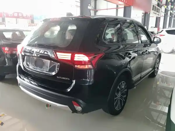 Mitsubishi Outlander 2017