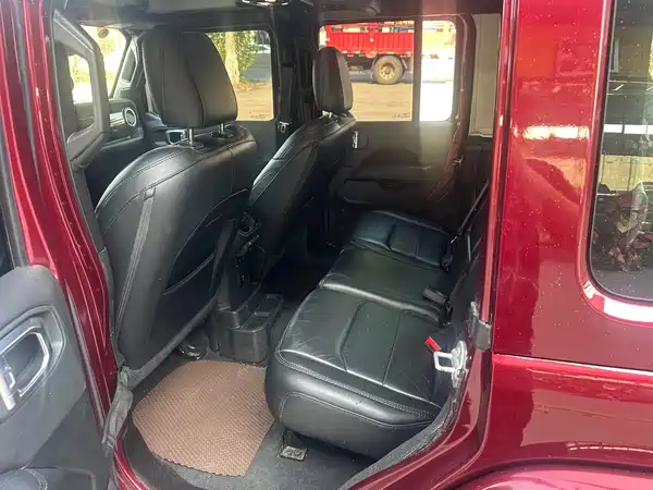 Jeep Wrangler 2024