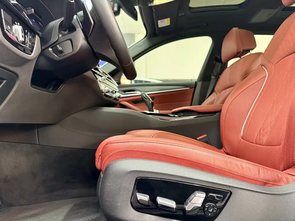 BMW 5 Series 2023