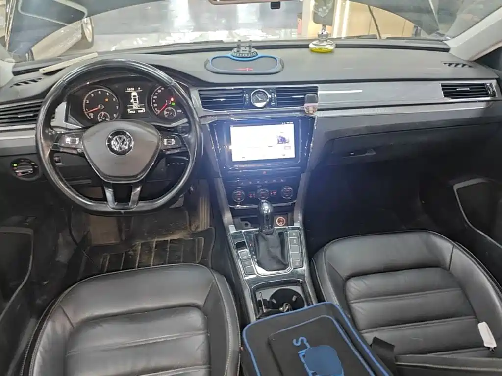 Volkswagen Passat 2016 — фото 10