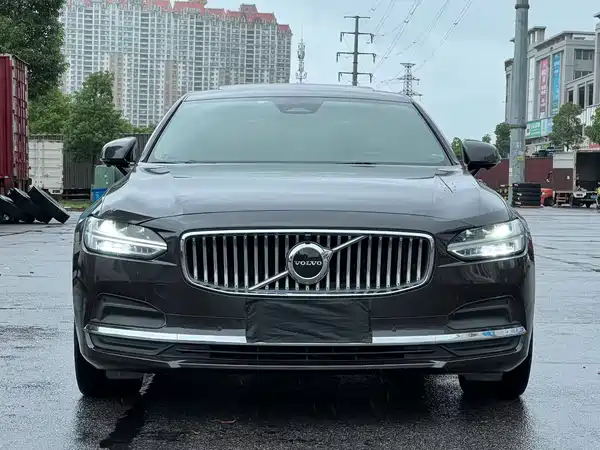 Volvo S90 2022