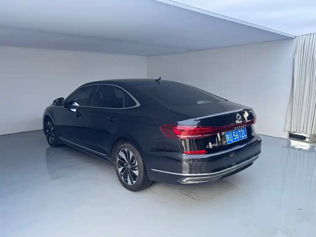 Volkswagen Passat 2022