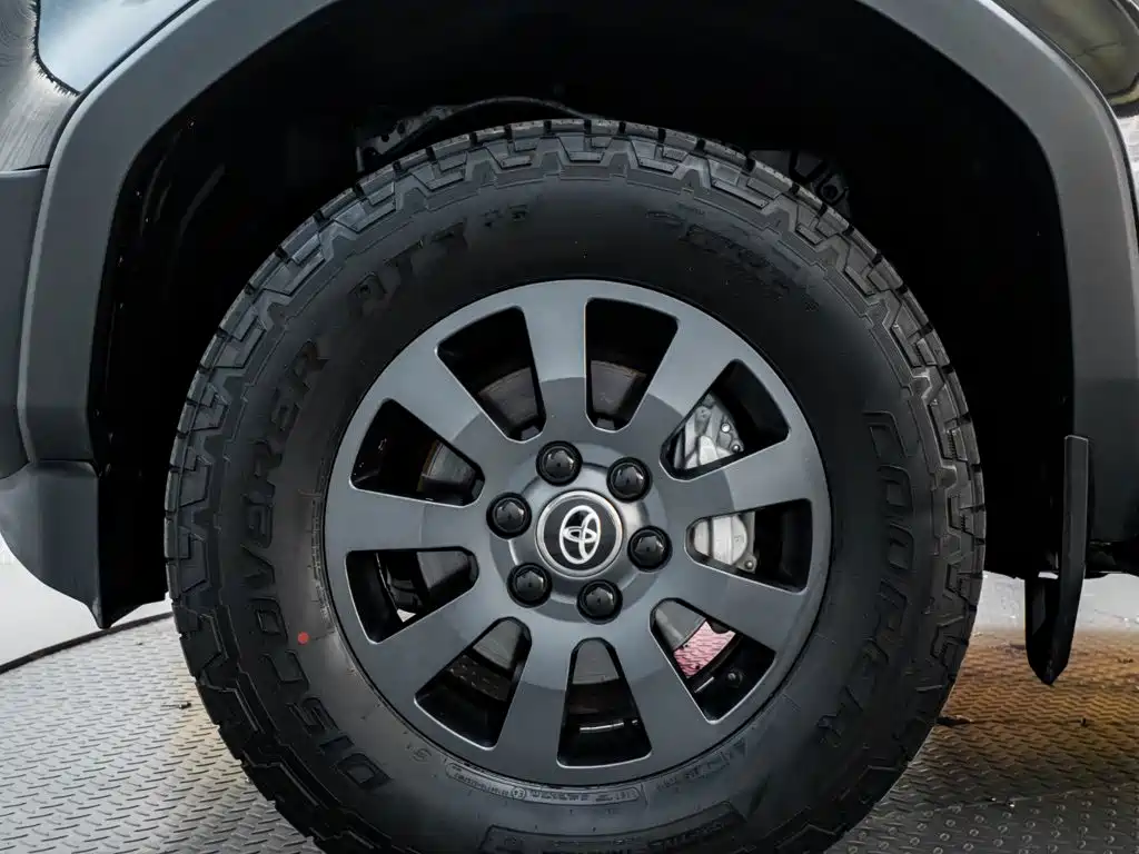 Toyota Prado 2025 — фото 10