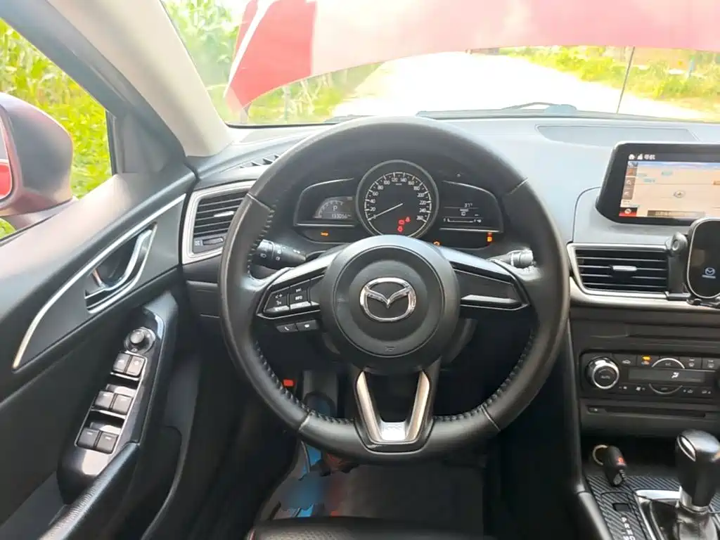 Mazda 3 Angkesela 2017 — фото 11