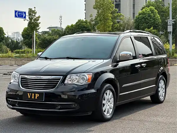 Chrysler Grand Voyager 2015